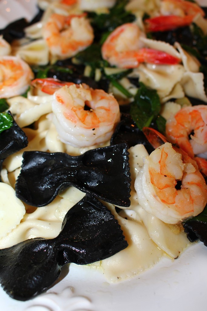 black and white bow tie pasta with spinach and shrimp